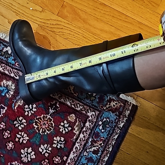 Boots - Picture 2 of 7